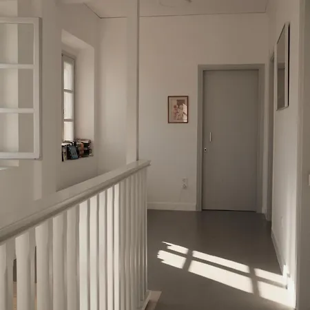 Guest house Lela's 3*